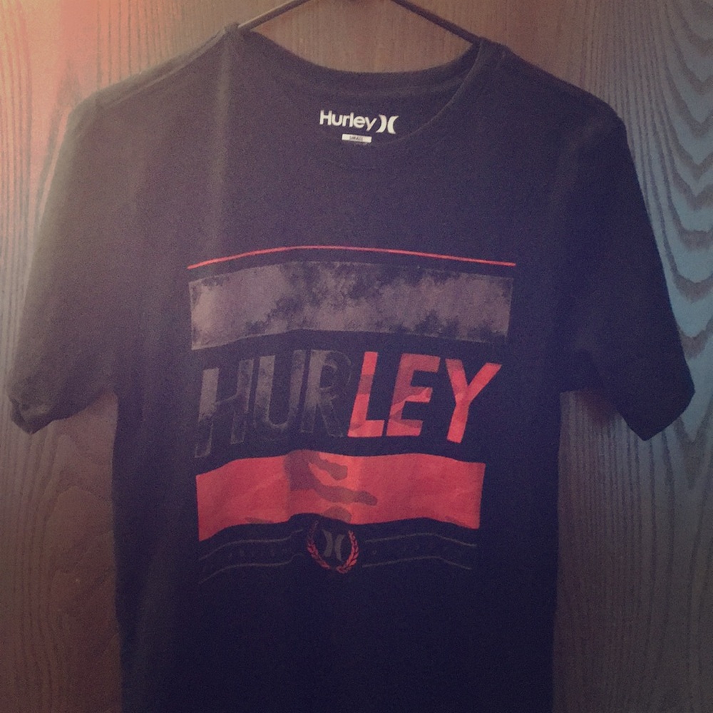 Black Hurley tee